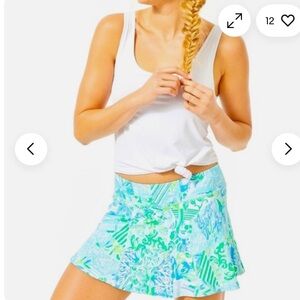 Lilly Pulitzer Luxletic Corrine Skort in Beach Happy UPF 50+, Size Small